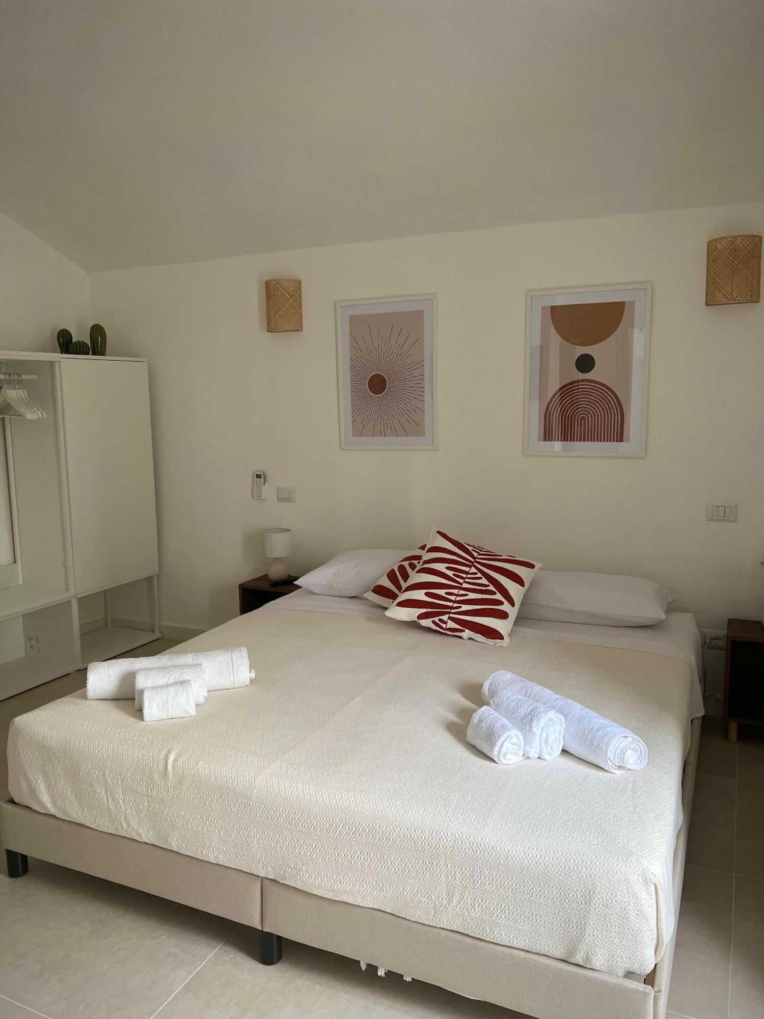 Badri Hotel Bari Exterior photo